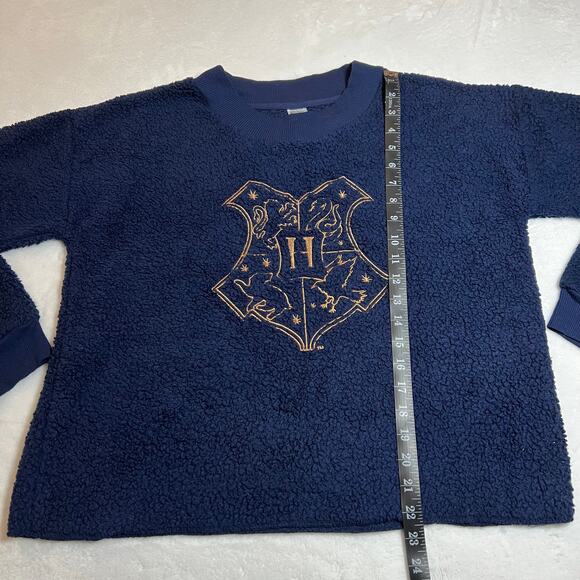 Harry Potter Crewneck Hogwarts Fuzzy Fleece Sweater Size XL Sleepwear PJ Casual - Picture 8 of 8